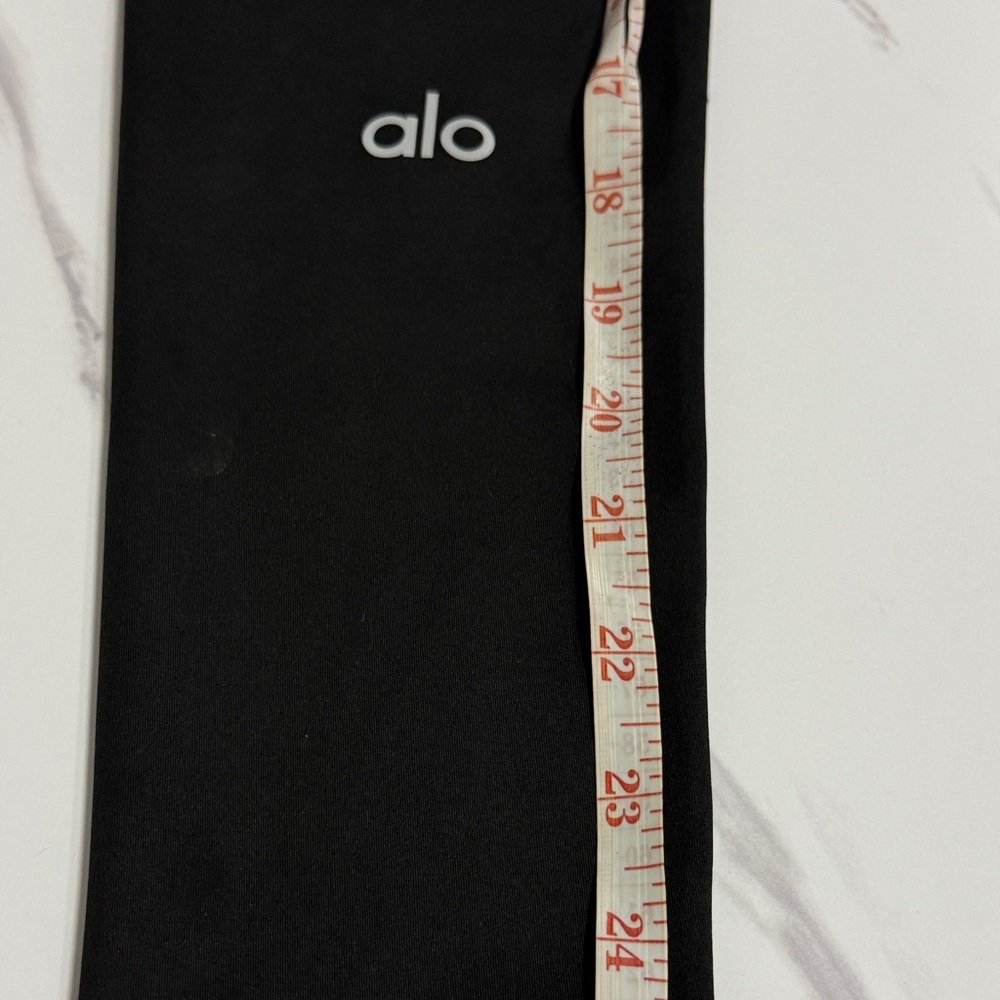ALO Yoga Black High-Rise Performance Leggings - Picture 4 of 7